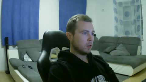 Snapshot of herbstenden chatting on February 24, 2025, 5:20 pm John Pearl online show from February 24, 2025, 5:20 pm