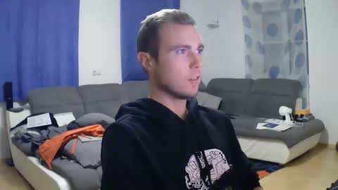 Snapshot of herbstenden chatting on October 29, 2025, 8:43 pm John Pearl online show from October 29, 2025, 8:43 pm