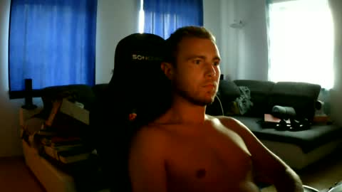 John Pearl online show from July 3, 2026, 6:47 pm