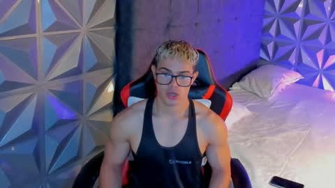Snapshot of hercules_12345 chatting on June 9, 2026, 3:40 am Hercules online show from June 9, 2026, 3:40 am