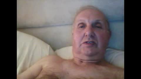 Snapshot of herdsman3 chatting on December 22, 2024, 1:01 am herdsman3 online show from December 22, 2024, 1:01 am