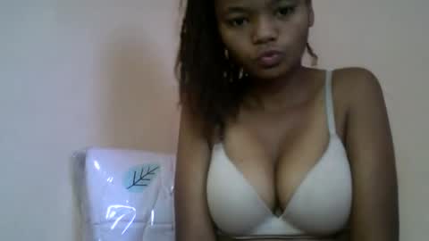 Snapshot of herisse01 chatting on May 7, 2026, 7:25 am herisse01 online show from May 7, 2026, 7:25 am