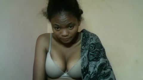 Snapshot of herisse01 chatting on May 16, 2026, 12:40 am herisse01 online show from May 16, 2026, 12:40 am