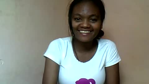 Snapshot of herisse01 chatting on June 15, 2026, 5:48 pm herisse01 online show from June 15, 2026, 5:48 pm