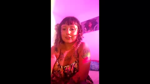 Snapshot of hermaioni77 chatting on May 11, 2026, 4:40 am hermaioni77 online show from May 11, 2026, 4:40 am