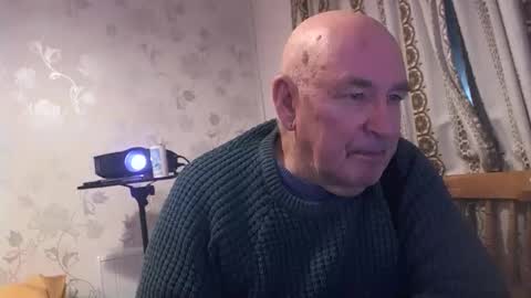 mature online show from November 24, 2025, 9:25 pm