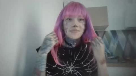 Snapshot of hermosa666 chatting on December 17, 2025, 11:38 am SatanGirl online show from December 17, 2025, 11:38 am