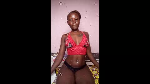 Snapshot of herslatt chatting on February 6, 2026, 7:34 am herslatt online show from February 6, 2026, 7:34 am