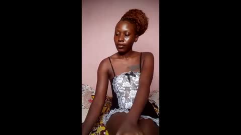 Snapshot of herslatt chatting on February 9, 2026, 5:00 am herslatt online show from February 9, 2026, 5:00 am