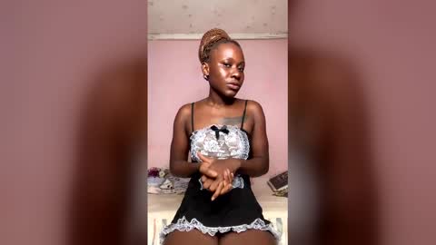 Snapshot of herslatt chatting on February 15, 2026, 3:14 am herslatt online show from February 15, 2026, 3:14 am