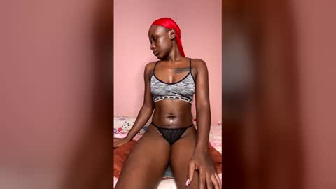 Snapshot of herslatt chatting on March 8, 2026, 2:04 am herslatt online show from March 8, 2026, 2:04 am