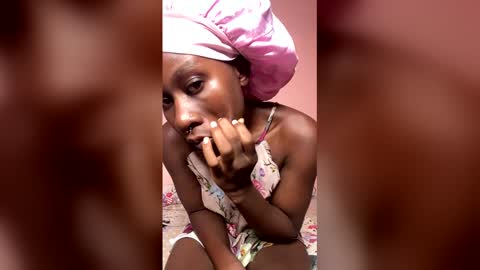 Snapshot of herslatt chatting on March 17, 2026, 3:11 am herslatt online show from March 17, 2026, 3:11 am