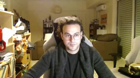 Snapshot of hervo chatting on November 21, 2025, 11:03 pm YourGuy online show from November 21, 2025, 11:03 pm