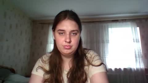 hess_luna_ online show from September 17, 2025, 9:11 am