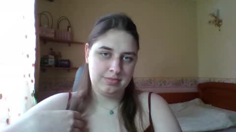 hess_luna_ online show from April 30, 2026, 9:15 am