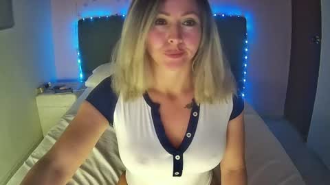 Hestesiaxx online show from July 28, 2026, 2:07 am