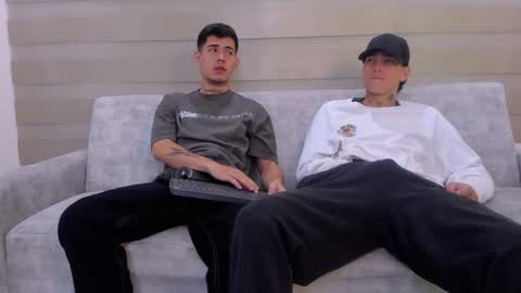 heteros men online show from March 12, 2025, 5:57 am