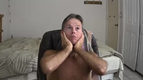 hewes1 online show from September 10, 2025, 6:52 pm