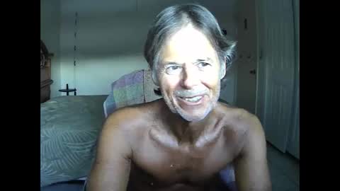 hewes1 online show from April 24, 2026, 10:56 pm