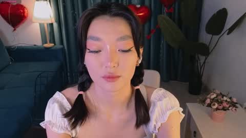 Snapshot of hey_herbal chatting on February 15, 2025, 2:55 pm Audrey online show from February 15, 2025, 2:55 pm