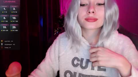 Snapshot of hey_nora_ chatting on December 26, 2024, 4:32 am Nora online show from December 26, 2024, 4:32 am