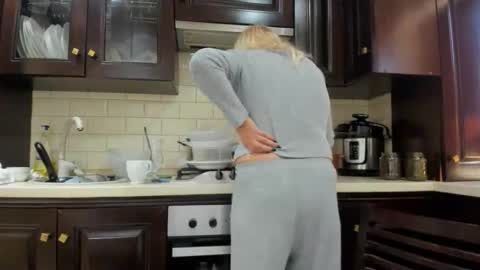 Snapshot of heyheygrey chatting on October 5, 2025, 7:07 am Heyheygrey online show from October 5, 2025, 7:07 am