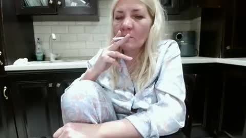 Snapshot of heyheygrey chatting on January 9, 2026, 2:25 am Heyheygrey online show from January 9, 2026, 2:25 am