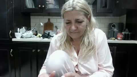 Snapshot of heyheygrey chatting on February 22, 2026, 5:40 am Heyheygrey online show from February 22, 2026, 5:40 am