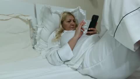 Snapshot of heyheygrey chatting on February 26, 2026, 4:06 pm Heyheygrey online show from February 26, 2026, 4:06 pm