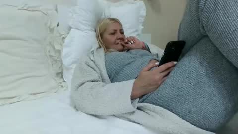 Snapshot of heyheygrey chatting on March 6, 2026, 6:37 pm Heyheygrey online show from March 6, 2026, 6:37 pm