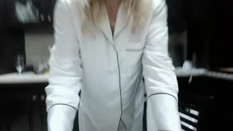 Snapshot of heyheygrey chatting on March 10, 2026, 8:03 pm Heyheygrey online show from March 10, 2026, 8:03 pm