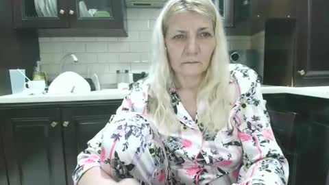 Heyheygrey online show from April 24, 2026, 8:44 pm