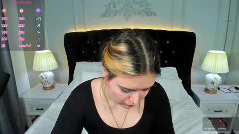 Snapshot of heymarybaby chatting on November 15, 2025, 11:40 am Amazing Mary online show from November 15, 2025, 11:40 am