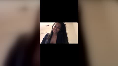 heyyou301990 online show from May 19, 2026, 2:18 am