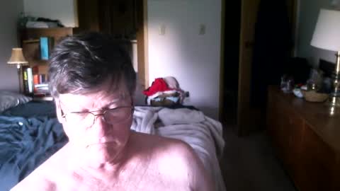 Snapshot of hg99too chatting on June 16, 2026, 1:14 pm hg99too online show from June 16, 2026, 1:14 pm