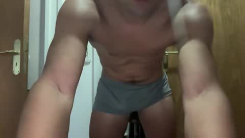 Snapshot of hhernan1 chatting on November 25, 2025, 9:48 pm hhernan1 online show from November 25, 2025, 9:48 pm