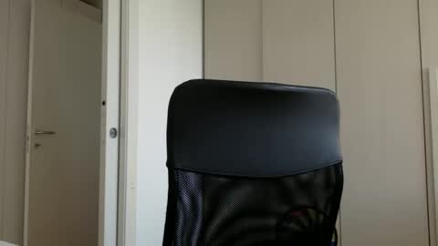 hhombre online show from January 8, 2026, 8:49 am