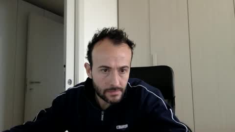 hhombre online show from January 15, 2026, 10:42 am