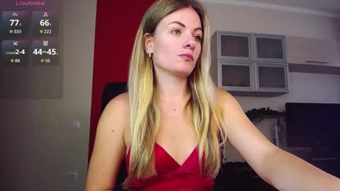 Lina online show from October 5, 2025, 6:56 am