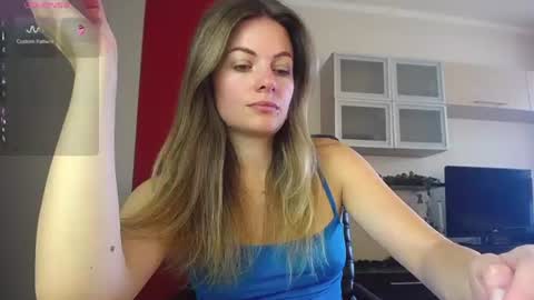 Lina online show from July 7, 2026, 9:57 am