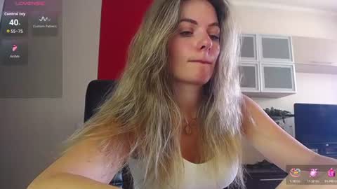 Lina online show from July 20, 2026, 7:55 am