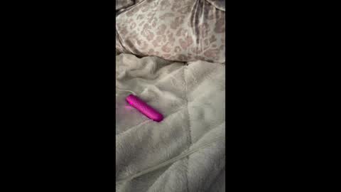 Bondage blondiie online show from April 26, 2026, 4:32 am