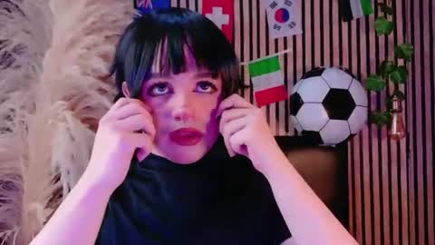 hiddenhotcake online show from June 24, 2026, 7:13 pm