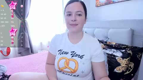 Snapshot of hidianapaola chatting on June 7, 2026, 5:06 pm Diana online show from June 7, 2026, 5:06 pm