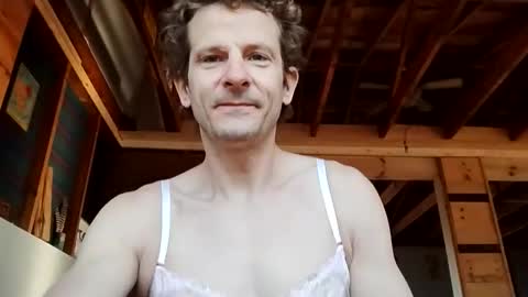 Highpine online show from April 2, 2026, 12:36 pm
