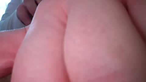 Snapshot of highsex28x chatting on November 4, 2025, 3:33 pm highsex28x online show from November 4, 2025, 3:33 pm