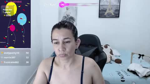 Snapshot of hikaryfire chatting on February 4, 2025, 3:00 am hikaryfire online show from February 4, 2025, 3:00 am