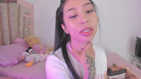 LUNA new account  FOLLOW ME online show from May 23, 2026, 10:03 pm