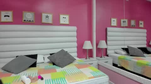 hilary_tailor online show from October 23, 2025, 10:58 am