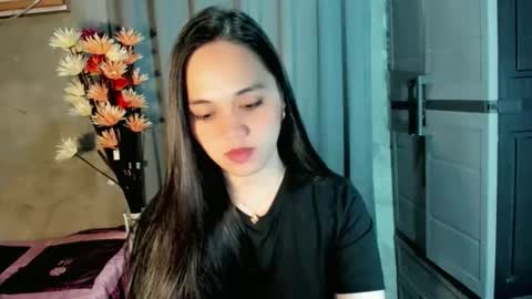 hilarymolly online show from February 9, 2026, 9:30 pm